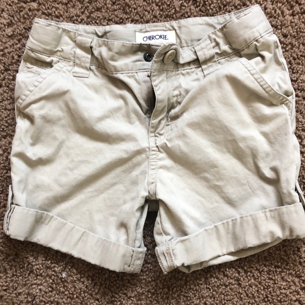 Cute Khaki Safari Like Shorts